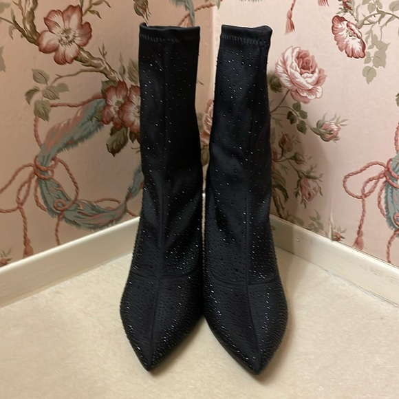 TOP MODA BLACK BEADED BOOTIE size 9 - Picture 3 of 13